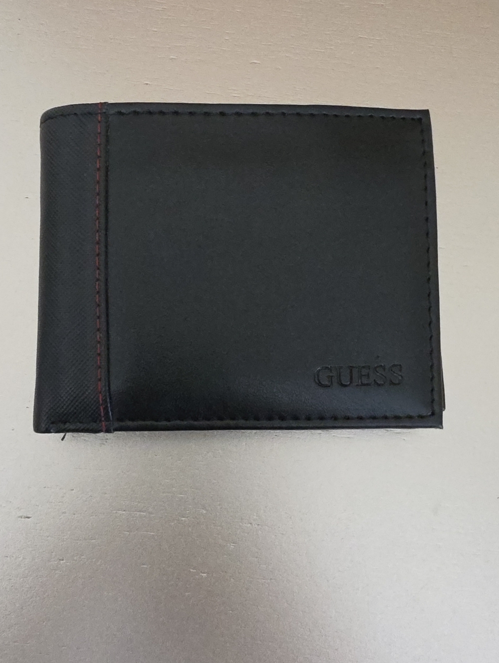 GUESS Men's Black Bi-Fold Leather Wallet